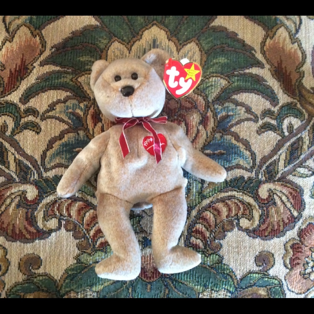 Beautiful Ty MWMTS Signature 1999 beanie bear